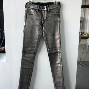 Kenneth Cole Metallic Silver Skinny Jeans
